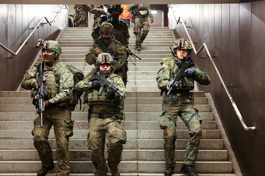 Γερμανία: Νέοι αυστηροί περιορισμοί στη στρατιωτική θητεία