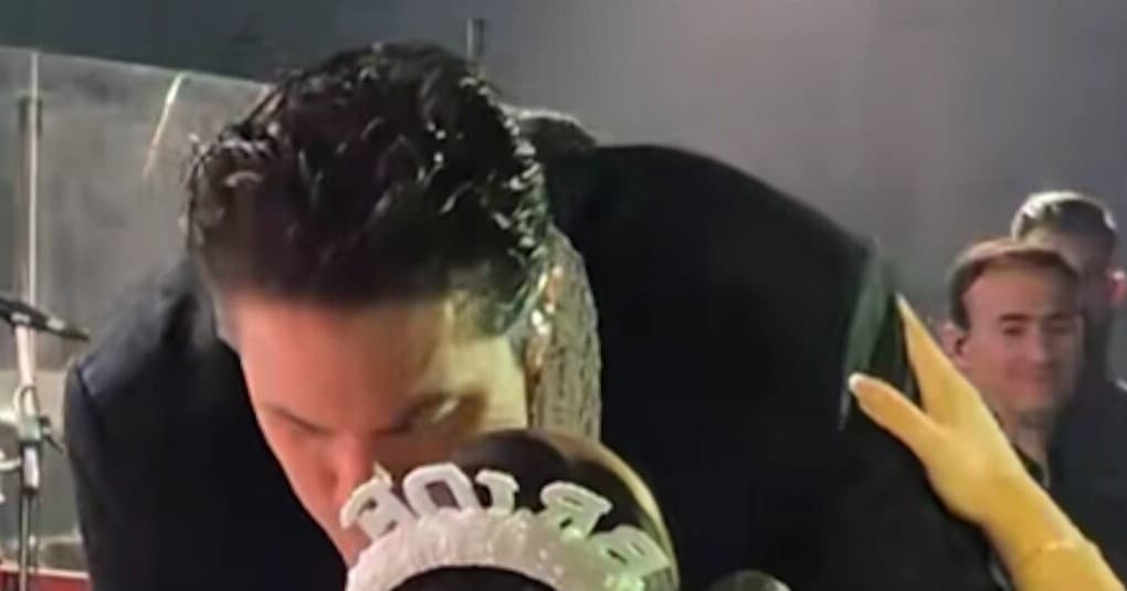 Νίκος Οικονομόπουλος: Sold out εμφάνιση στο Ηράκλειο