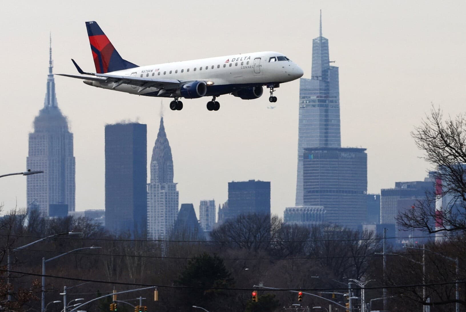 Τραμπ προτείνει ιδιωτικοποίηση ασφάλειας αεροδρομίων ΗΠΑ