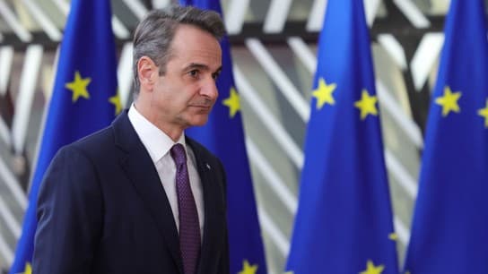 Μητσοτάκης υπογράφει κοινή δήλωση για εκεχειρία στη Μέση Ανατολή