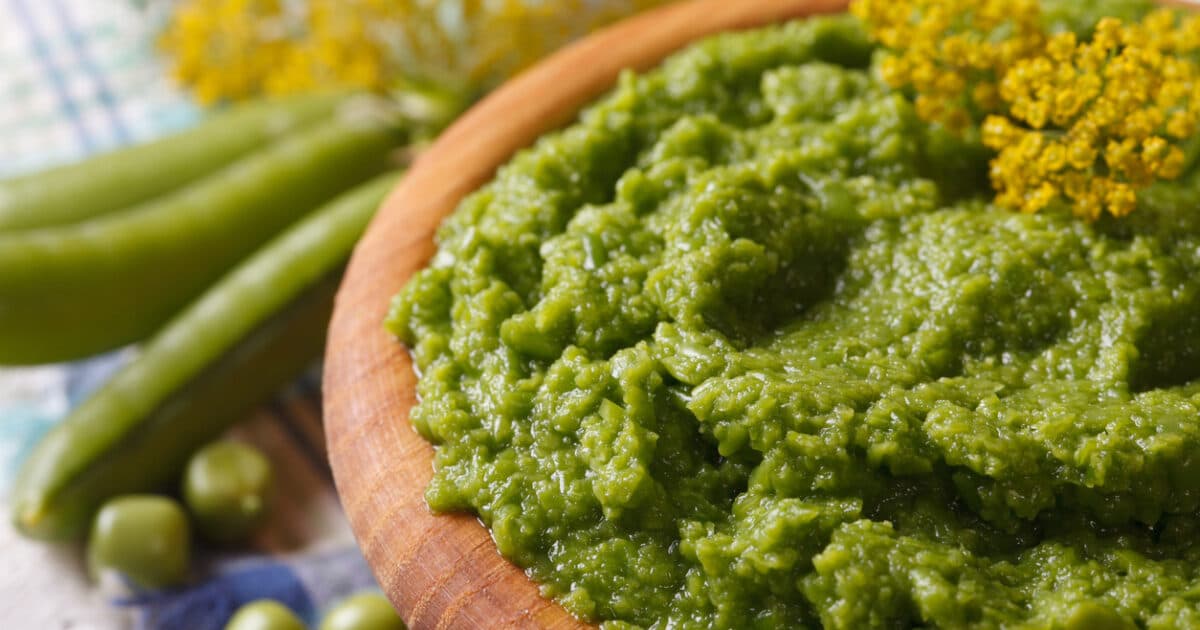 Φάβα από φρέσκο αρακά: Ανοιξιάτικη και ελαφριά γεύση