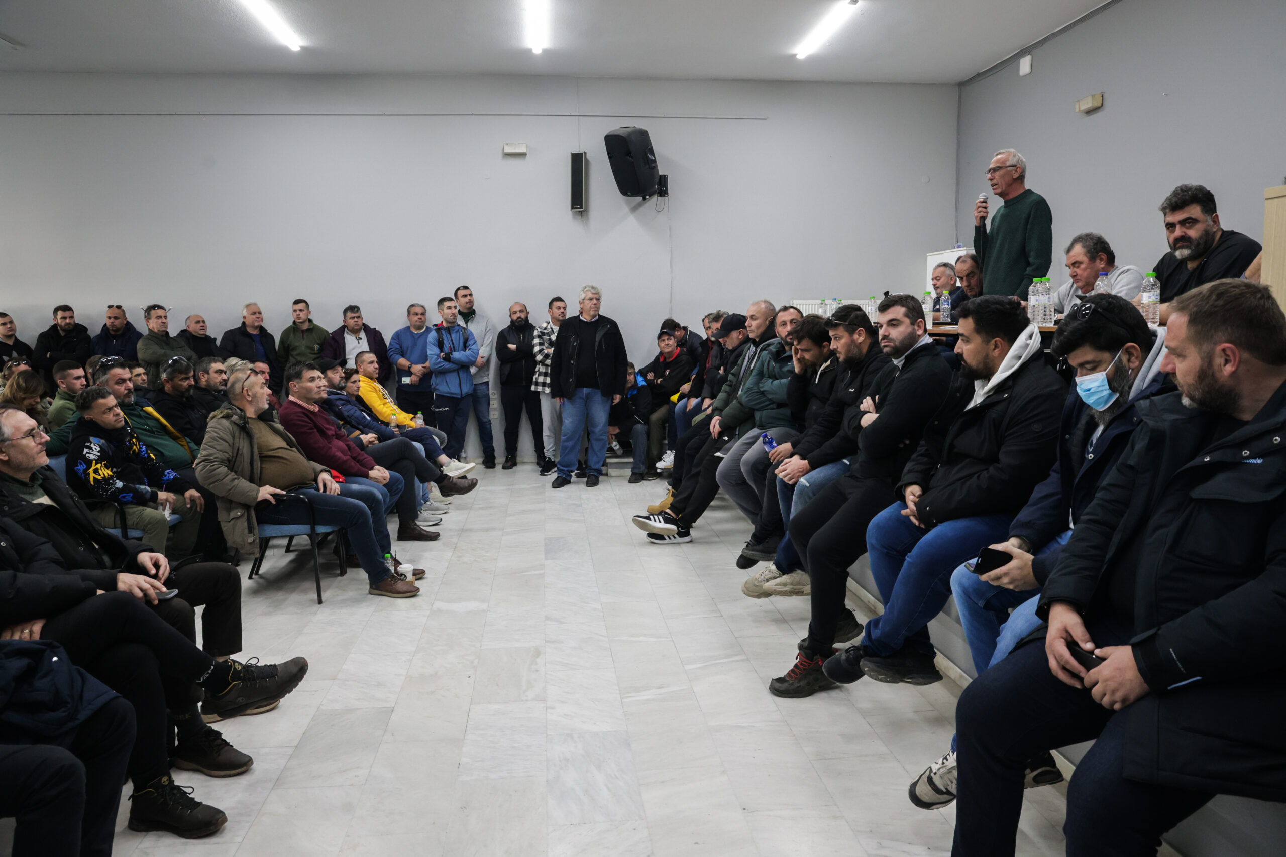 news 6967ad3d582c2 - Αγρότες: Άνοιξαν οι δρόμοι και δέχονται διάλογο με Μητσοτάκη - Κατάργηση ΑΤΑΚ για μικρά αγροτεμάχια