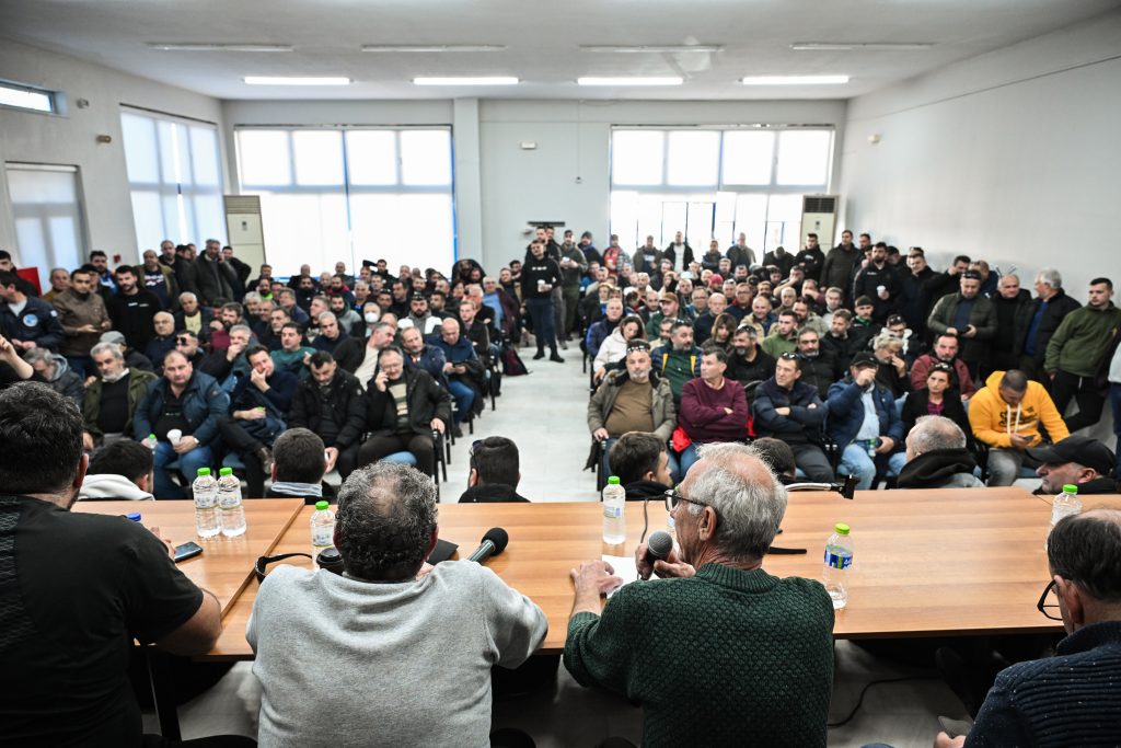 news 6967b089eaf39 - Αγρότες δέχονται διάλογο με Μητσοτάκη - Παραμένουν τα μπλόκα μέχρι την συνάντηση