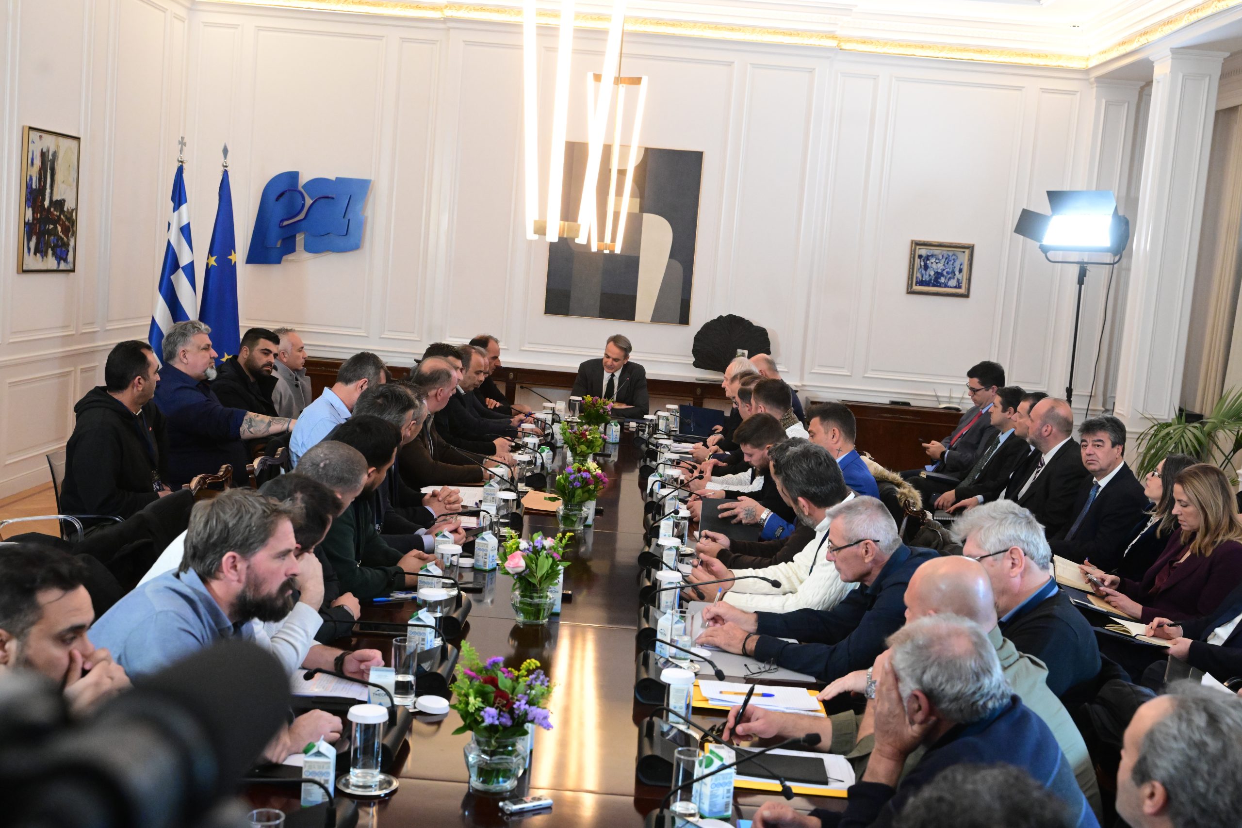 news 696f2f23c84a0 - Κρίσιμες ώρες για τα αγροτικά μπλόκα: Σήμερα οι αποφάσεις μετά τη συνάντηση Μητσοτάκη