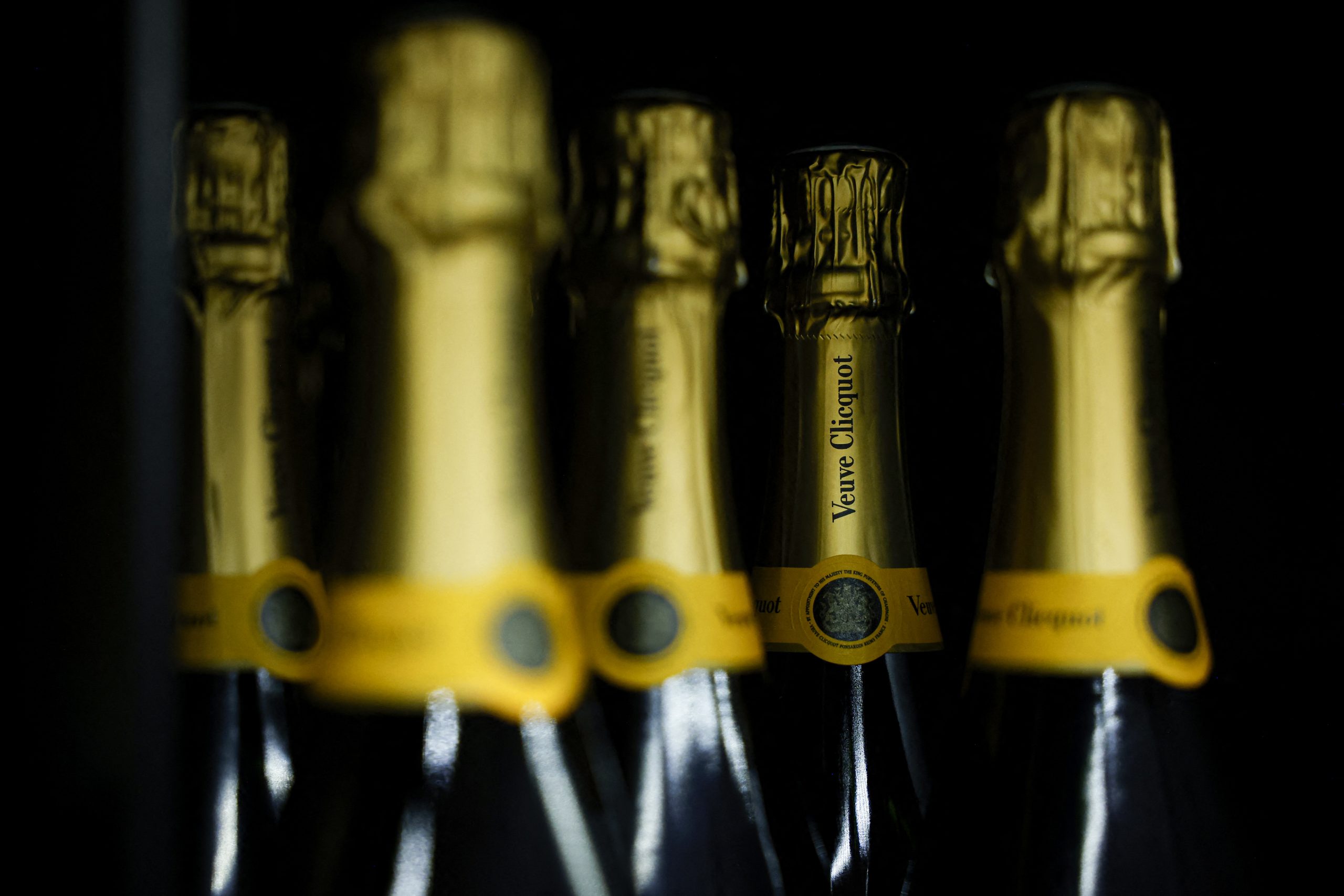 news 696f4452c6244 - Κλιμάκωση της έντασης μεταξύ Τραμπ-Μακρόν: Απειλές για δασμούς 200% σε γαλλικά κρασιά