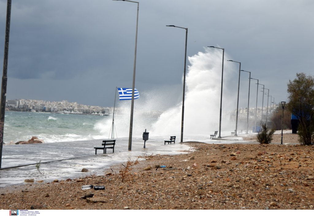 news 6970f867ef162 - Έντονη κακοκαιρία πλήττει την Αττική - Φούσκωσαν ποτάμια, αναμένεται κλιμάκωση