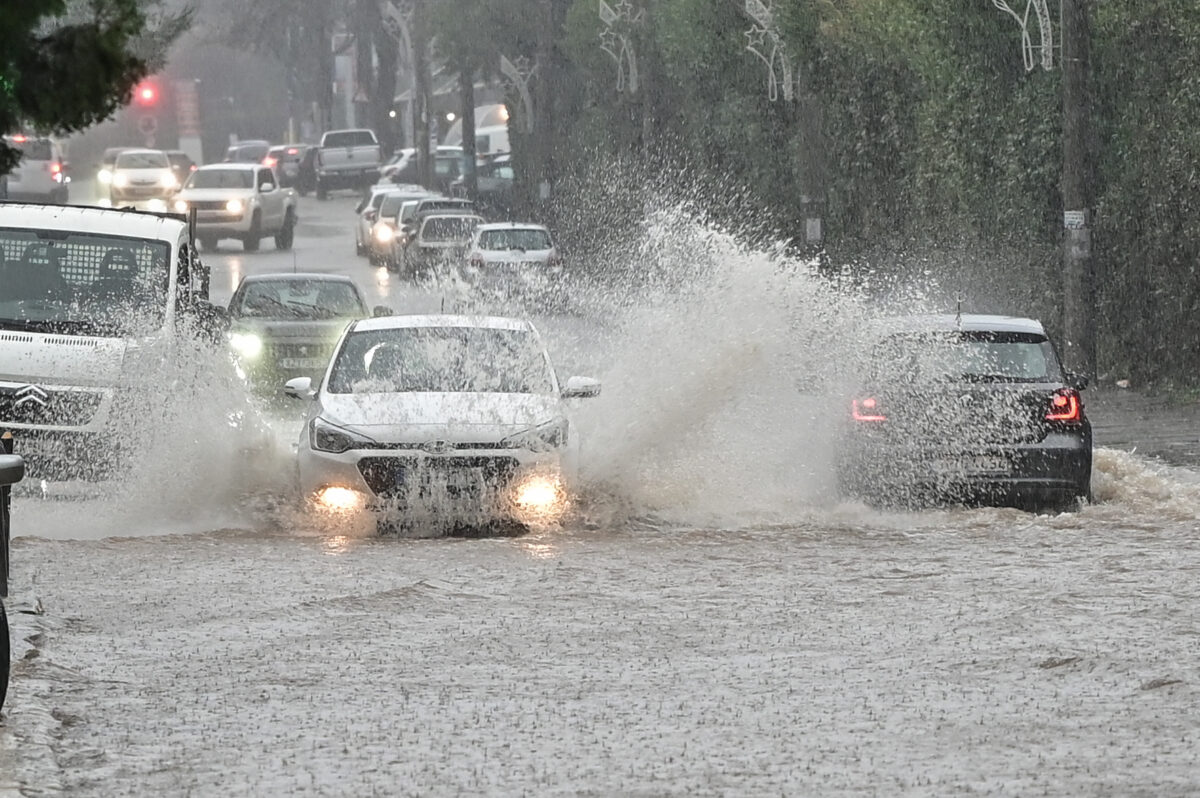 Σάκης Κατσούλης: Η επιχείρησή του πλημμύρισε από την κακοκαιρία - Άδειασε 10 πόντους νερό από το spa news 6971d95f1ee6d - Σάκης Κατσούλης: Η επιχείρησή του πλημμύρισε από την κακοκαιρία - Άδειασε 10 πόντους νερό από το spa