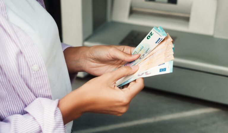 news 6973cc70b6708 - Πληρωμές 2,47 δισ. ευρώ σε 4,3 εκατ. δικαιούχους από e-ΕΦΚΑ και ΔΥΠΑ