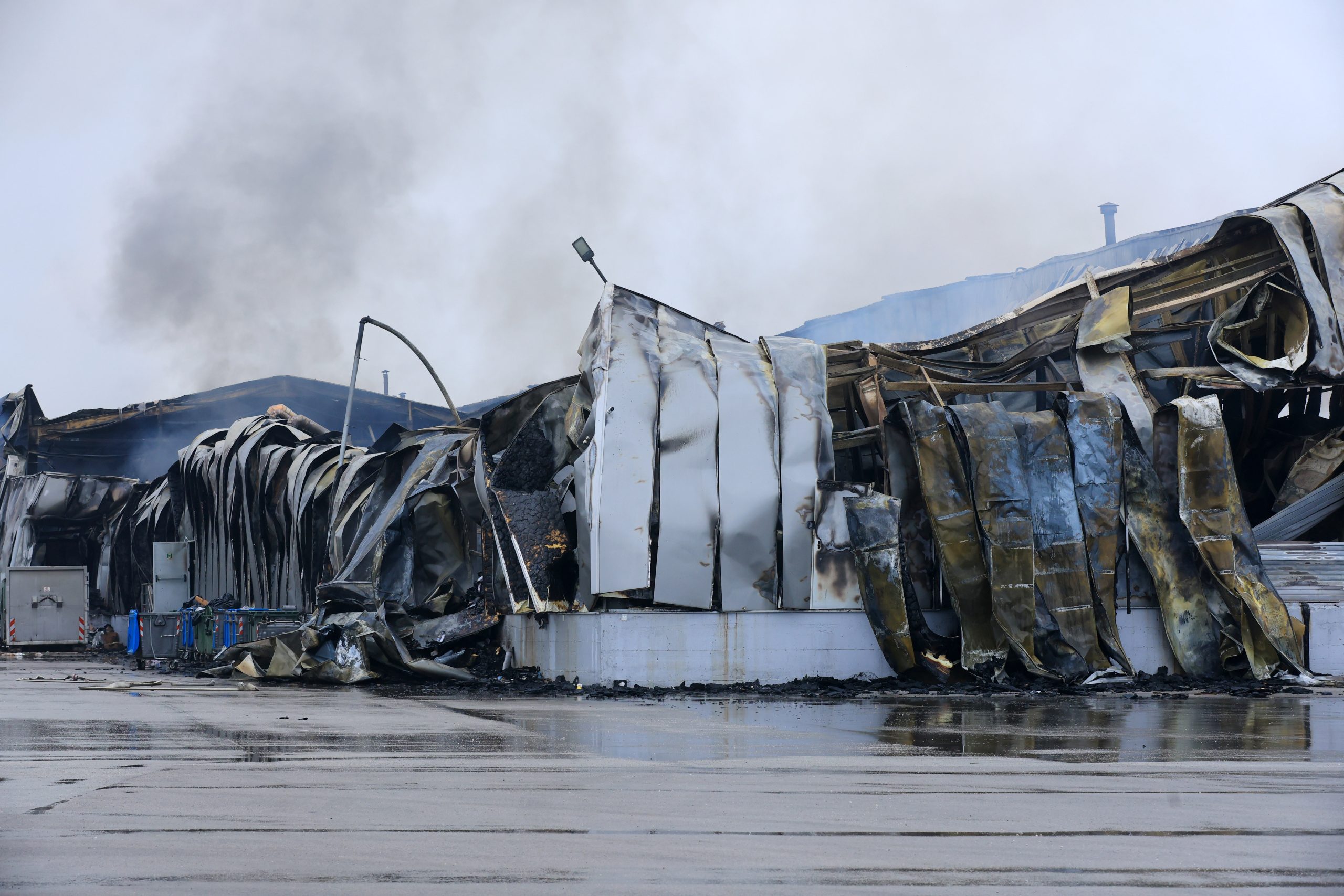 news 697757907cc4e - Τραγωδία στα Τρίκαλα: Τέσσερις νεκρές εργαζόμενες στο εργοστάσιο «Βιολάντα» - Ερωτήματα για την ασφάλεια στους χώρους εργασίας