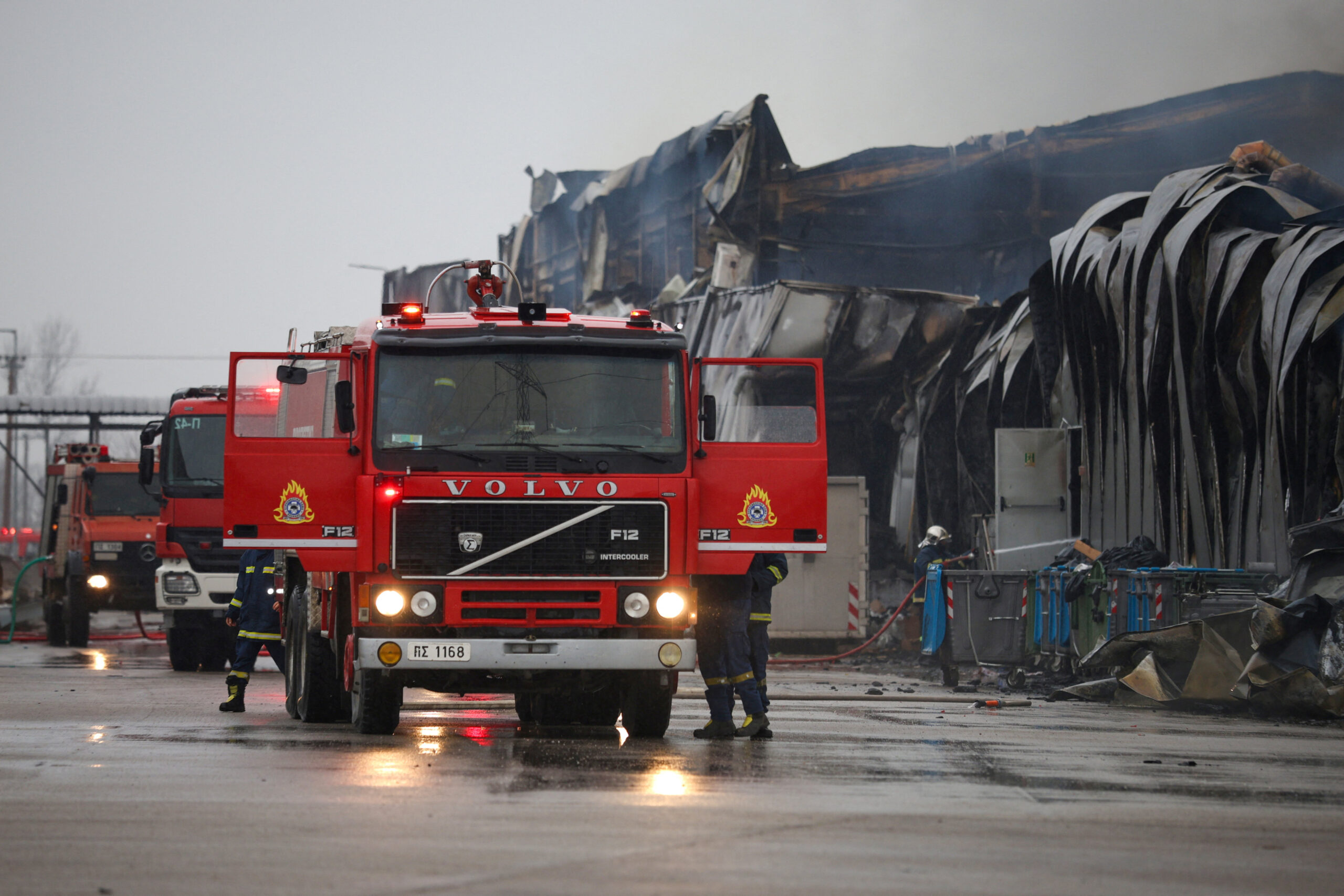 news 69775eec55857 - Τραγωδία στη «Βιολάντα»: Τέσσερις νεκρές από έκρηξη στο εργοστάσιο των Τρικάλων