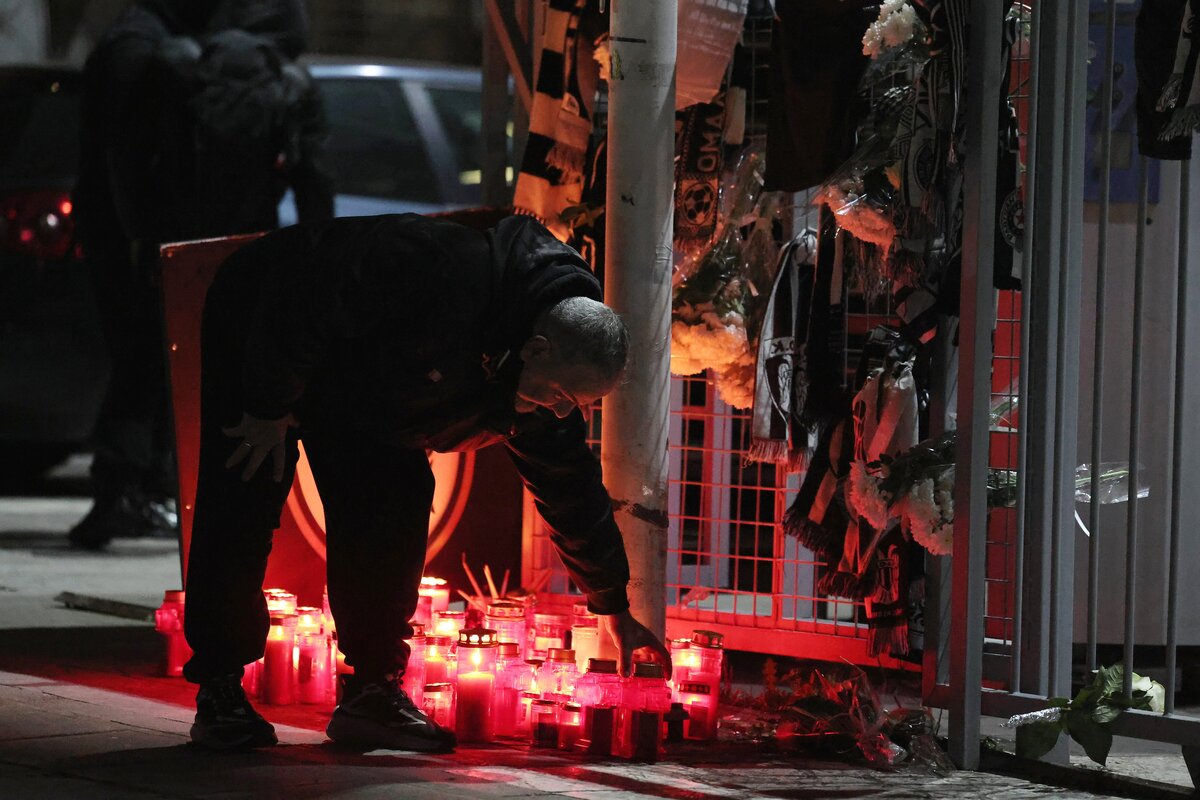 news 69791262b377e - Θρήνος στην Τούμπα για τους χαμένους οπαδούς - «Αδέρφια ζείτε, εσείς μας οδηγείτε»