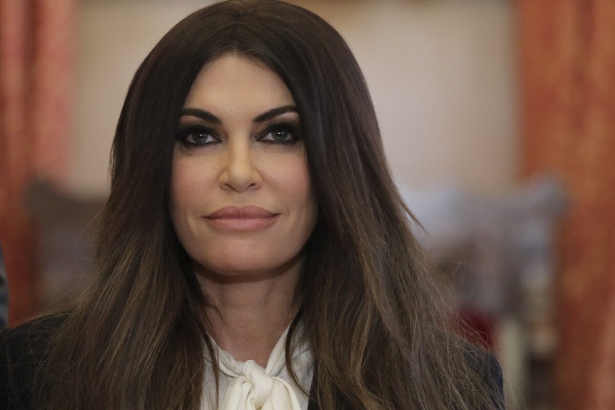 news 697fc5ff1cd3e - Γκίλφοϊλ: «Γνωρίζω ότι ο Τραμπ θα έρθει στην Ελλάδα» - Λαμπερή πρεμιέρα για το ντοκιμαντέρ της Μελάνια