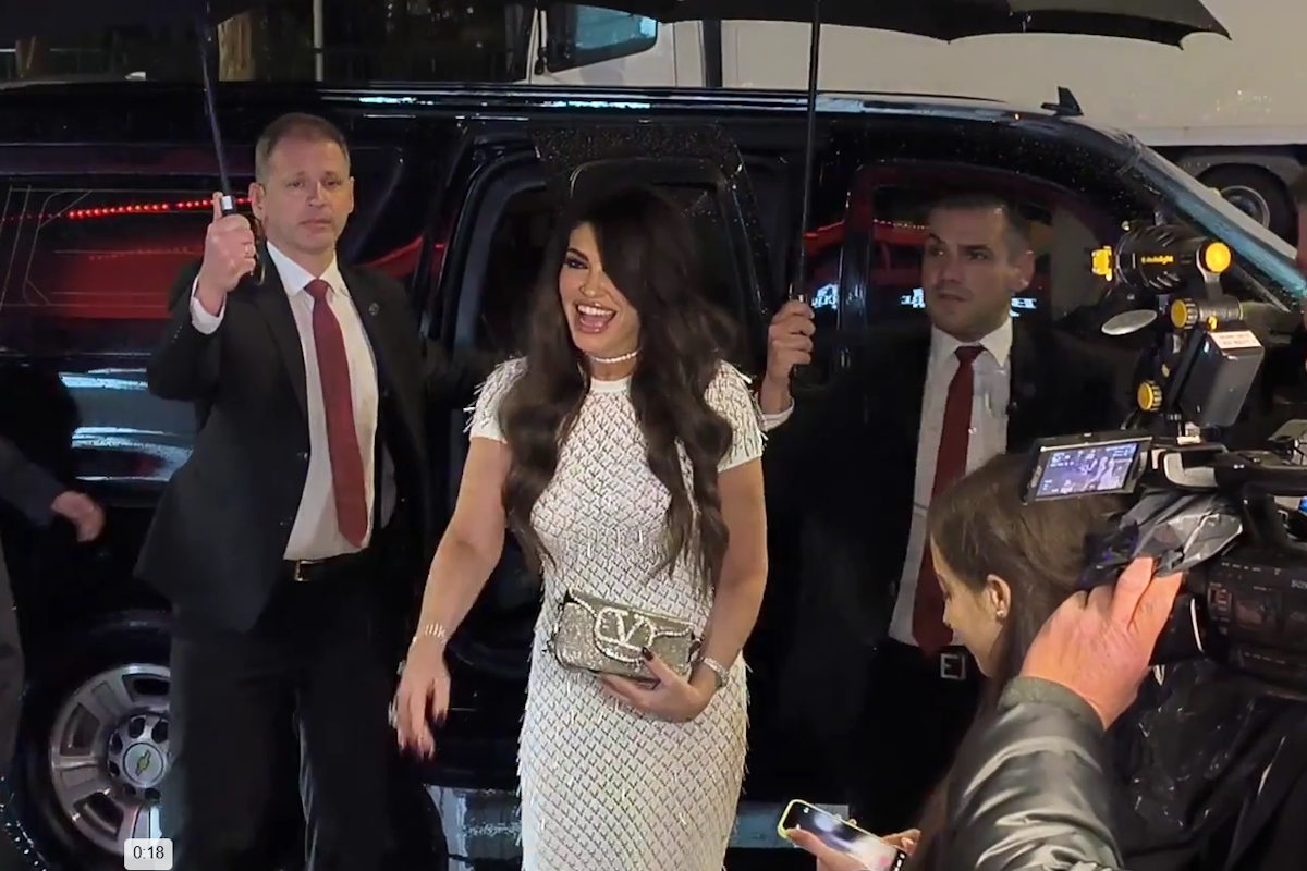 news 697fc5ffab188 - Γκίλφοϊλ: «Γνωρίζω ότι ο Τραμπ θα έρθει στην Ελλάδα» - Λαμπερή πρεμιέρα για το ντοκιμαντέρ της Μελάνια