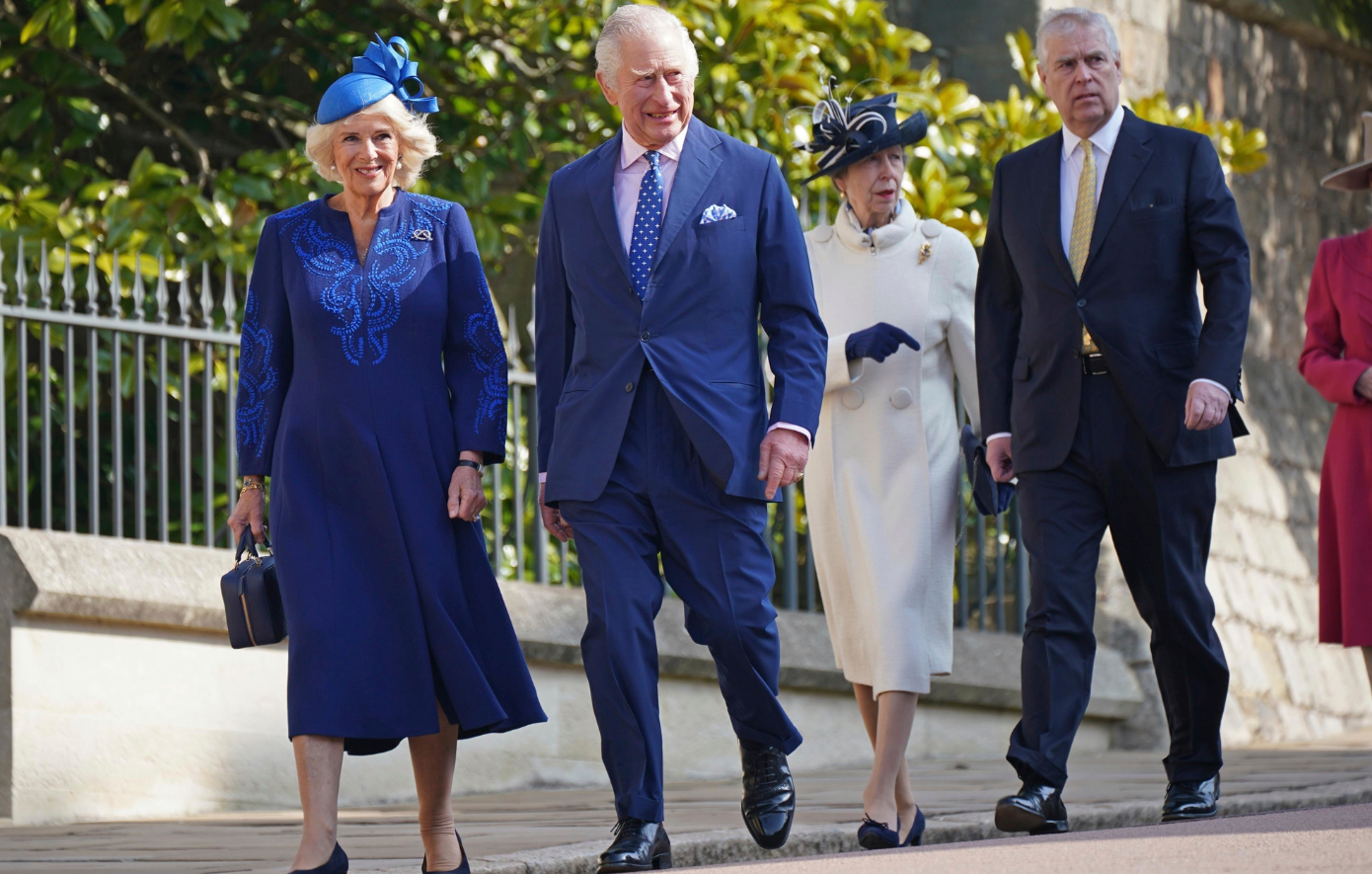 Νίκος Παπαθανάσης ελληνική οικονομία ανάπτυξη