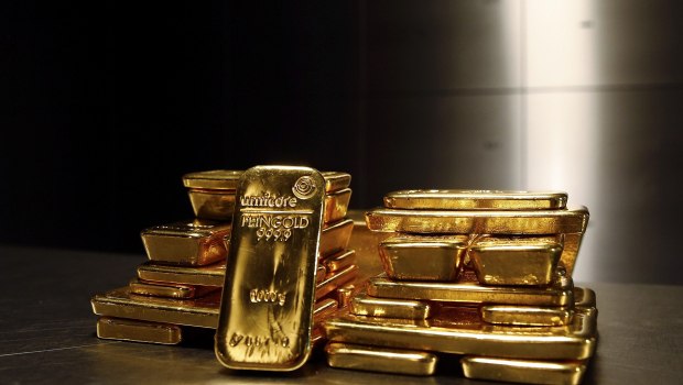 πτώση χρυσού στις διεθνείς αγορές επενδυτές