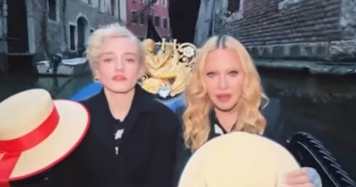 Μαντόνα και Τζούλια Γκάρνερ σε γόνδολα στη Βενετία