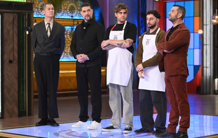 MasterChef μονομαχίες παίκτες κουζίνα διαγωνισμός