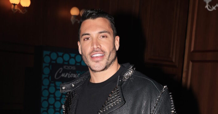 Γιώργος Ασημακόπουλος σε τηλεοπτική εκπομπή