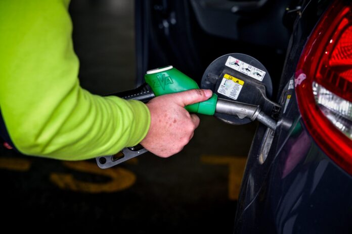 Βενζινοπώλες κινητοποιήσεις πλαφόν καύσιμα Ελλάδα