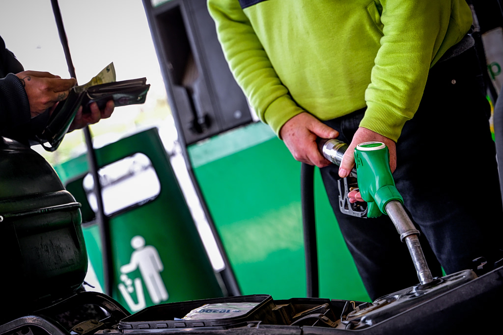 284a286374a3 - Σε ετοιμότητα η κυβέρνηση για τις οικονομικές επιπτώσεις του πολέμου στη Μέση Ανατολή - Πάνω από 700 έλεγχοι σε τρεις μέρες