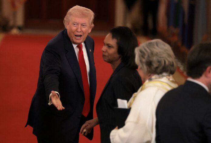 Τραμπ Οβάλ γραφείο ιρανικό στρατό