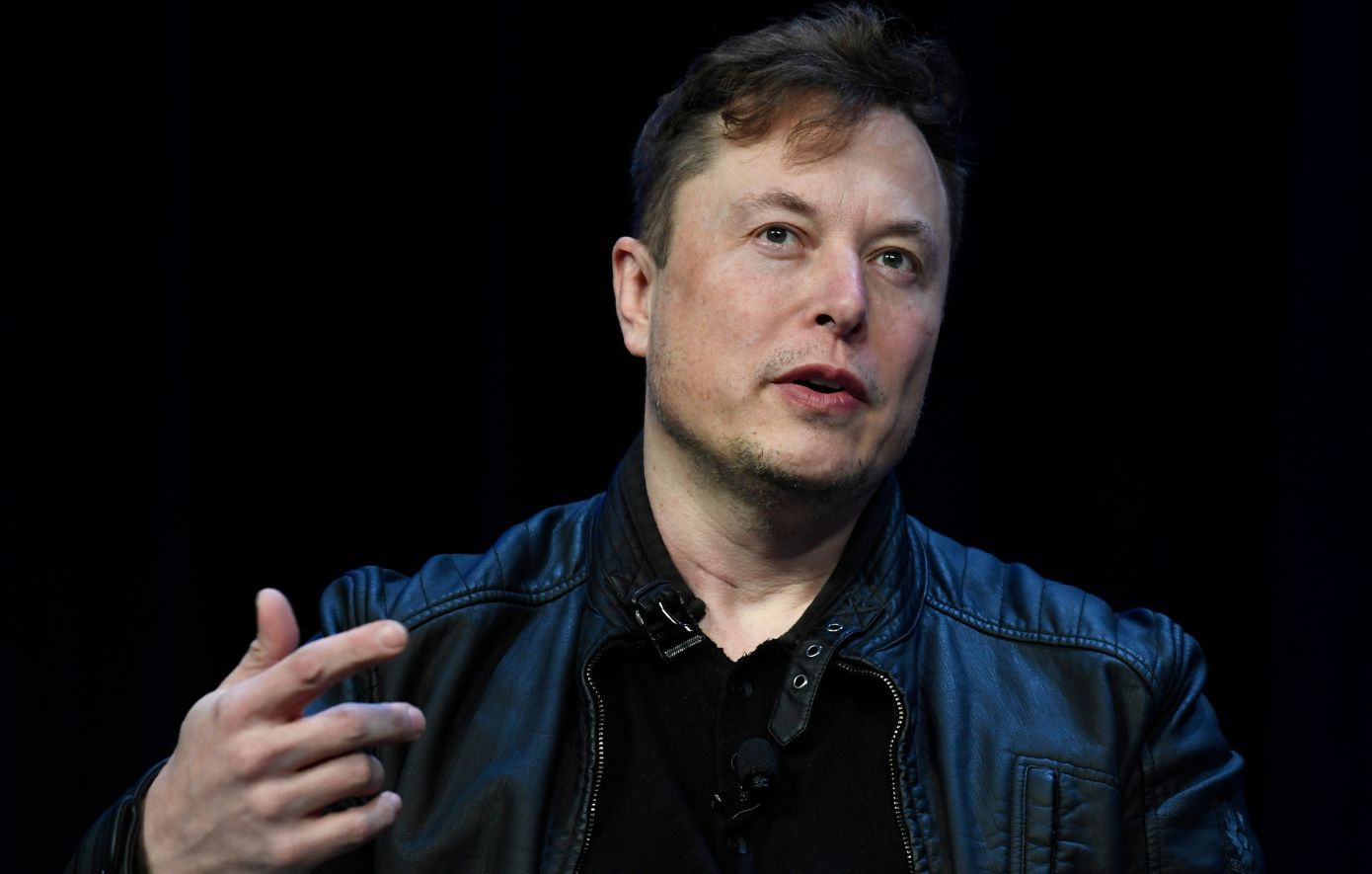 Grok Έλον Μασκ αγωγή ανήλικοι τεχνητή νοημοσύνη