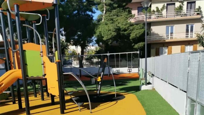 Παιδική χαρά Βέροια ατύχημα 7χρονο