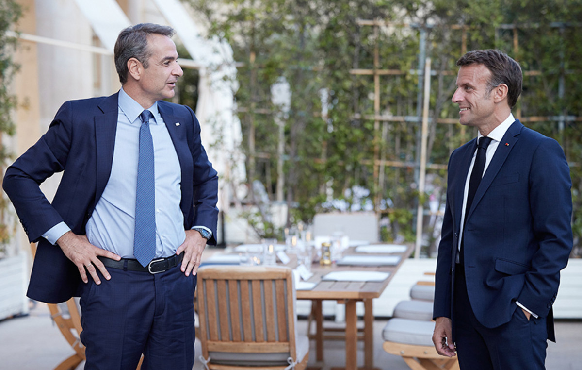 Μητσοτάκης - Μακρόν: Διπλωματικός συντονισμός για τις εξελίξεις στη Μέση Ανατολή και την ελληνική στήριξη στην Κύπρο 350a9c6f5ea3 - Μητσοτάκης - Μακρόν: Διπλωματικός συντονισμός για τις εξελίξεις στη Μέση Ανατολή και την ελληνική στήριξη στην Κύπρο