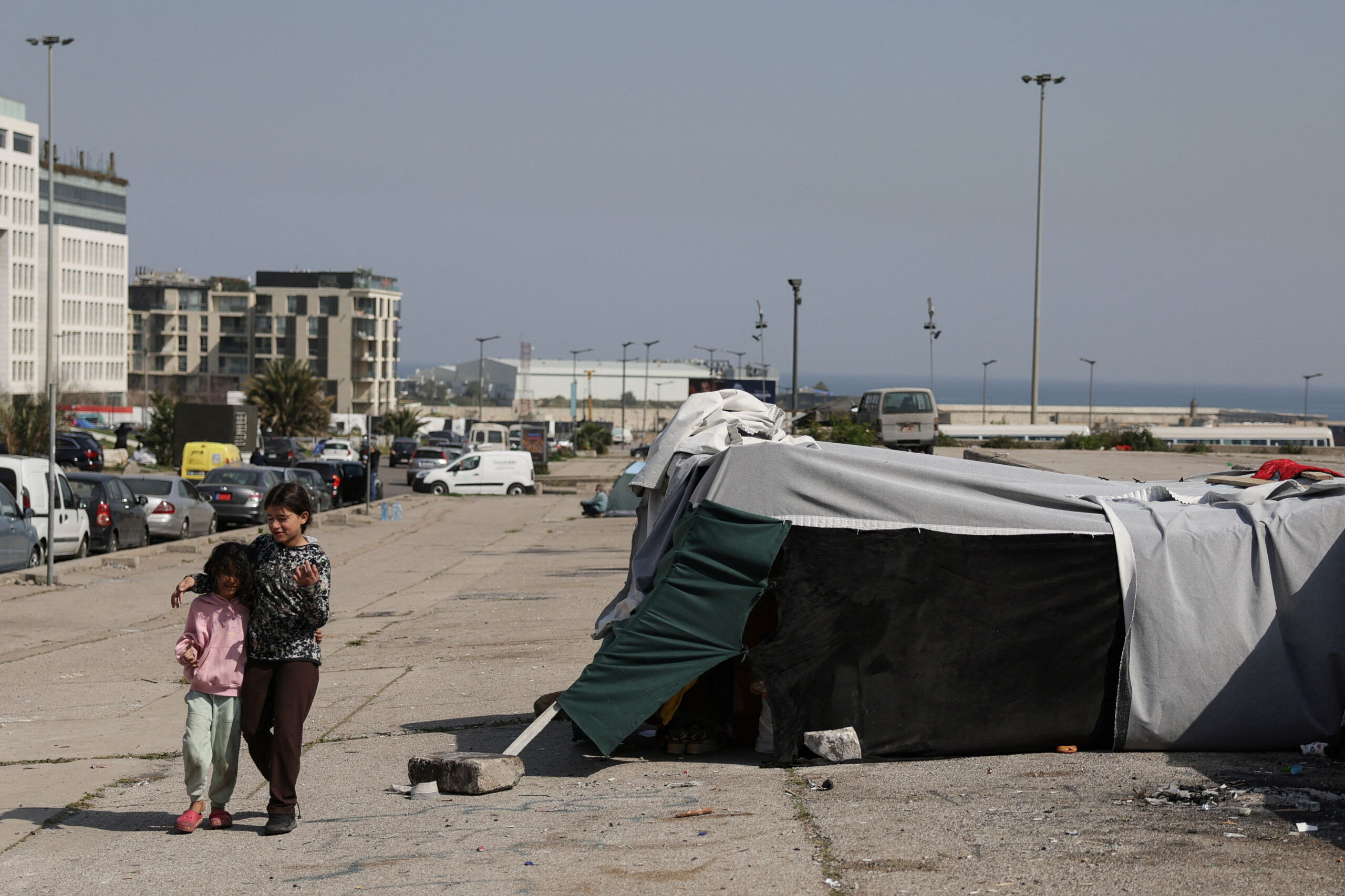 Πώς να μιλήσετε στα παιδιά για τον πόλεμο - Οδηγός Γονέας μιλάει στα παιδιά για τον πόλεμο