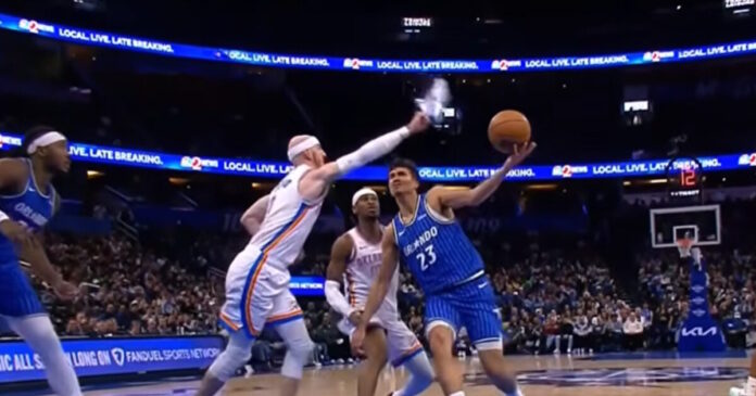 Άλεξ Καρούζο NBA άμυνα παπούτσι Οκλαχόμα