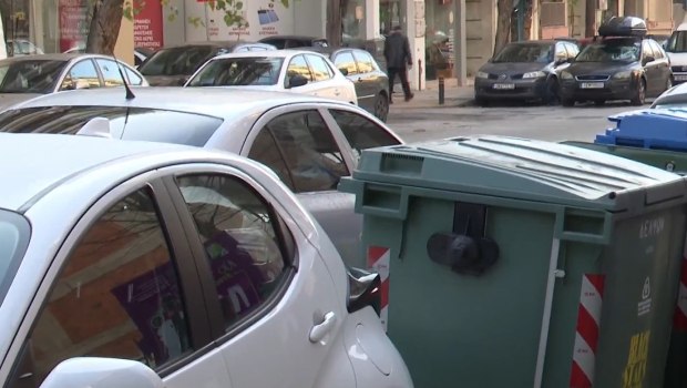 Πρόστιμα παράνομο παρκάρισμα κάδους Θεσσαλονίκη