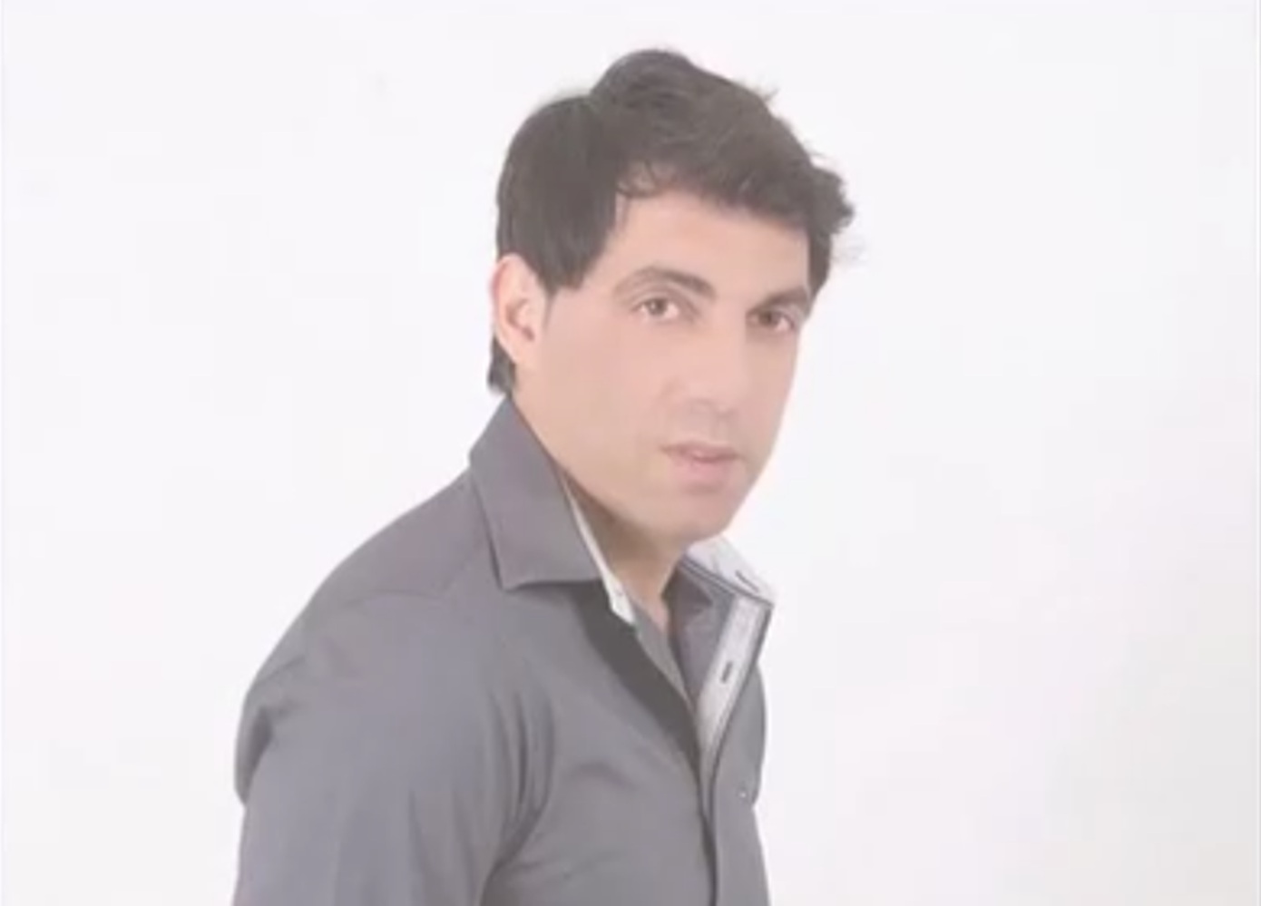 Δολοφονία στην Καρδίτσα: Νεκρός 51χρονος τραγουδιστής Δολοφονία στην Καρδίτσα τραγουδιστής Γιώργος Τσιτόγλου