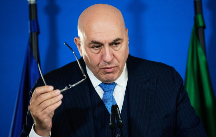 Ενίσχυση άμυνας Ιταλία συνάντηση Υπουργό