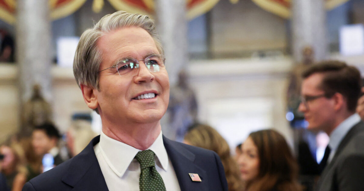 Δεξαμενόπλοιο με ιρανικό πετρέλαιο στη θάλασσα