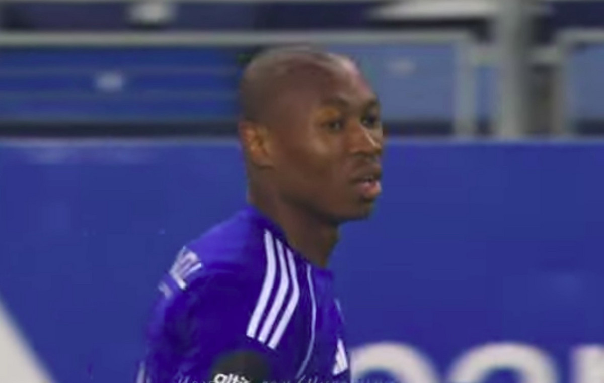 Τόμασον - Σλούκας: Επεισόδιο και αποβολή στη Γλυφάδα Τόμασον Σλούκας επεισόδιο Πανιώνιος Παναθηναϊκός