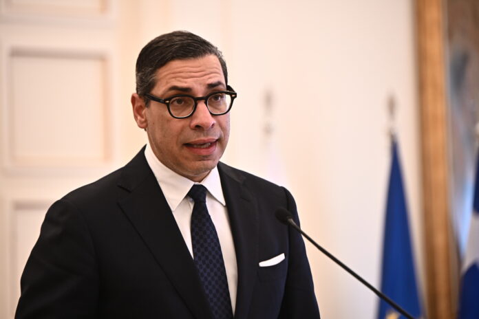 Κωνσταντίνος Κόμπος BBC Newsnight κύπρος έλεγχο