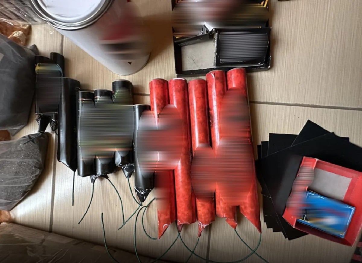 εργαστήριο κροτίδων Άγιος Δημήτριος αστυνομία κατάσχεση