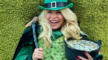 Ελένη Μενεγάκη ταξίδι Ιρλανδία θάλασσα φωτογραφία