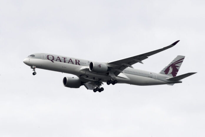 Qatar Airways αεροπλάνο πτήσεις Ντόχα