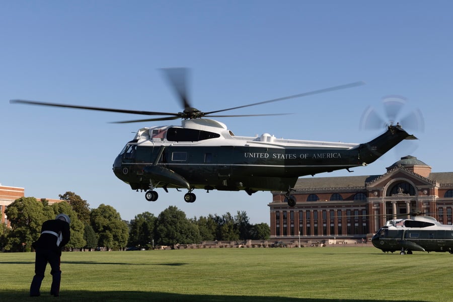 Στρατιωτική βάση Fort McNair με drones στην Ουάσινγκτον