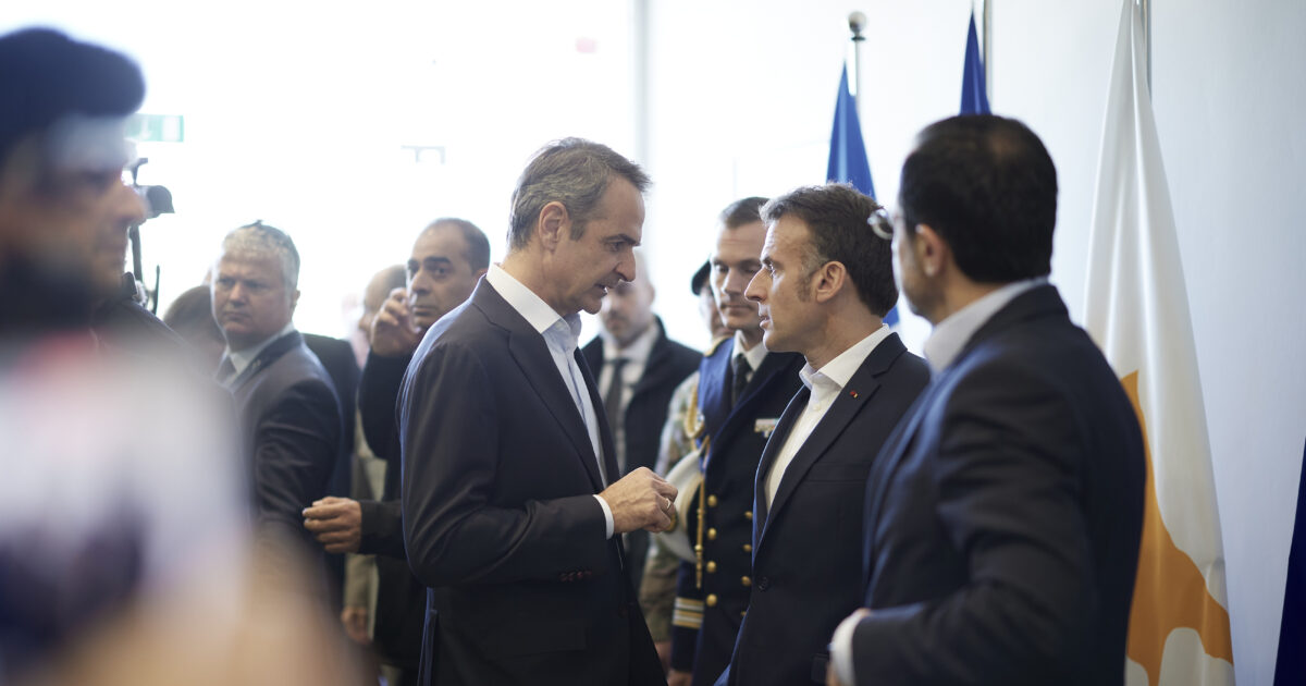 Μητσοτάκης Χριστοδουλίδης Μακρόν Πάφο τριμερής συνάντηση