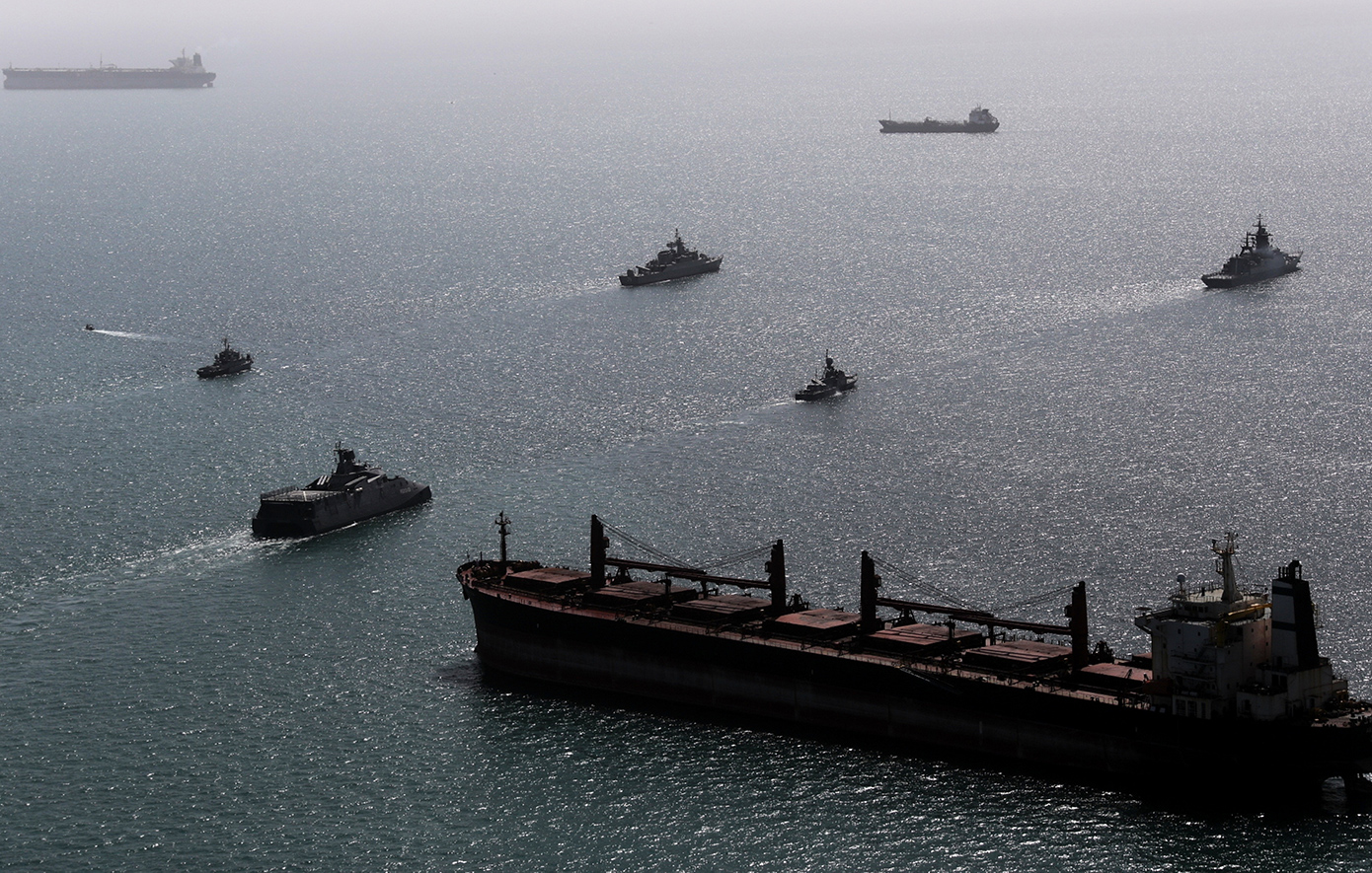 εγκλωβισμένοι ναυτικοί εμπορικά πλοία Περσικός Κόλπος