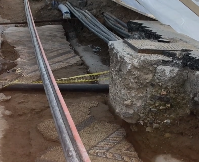 Αρχαίο ψηφιδωτό ανακάλυψη οδό Ευριπίδου Αθήνα