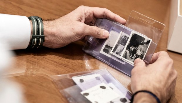 Η Ελλάδα αποκτά τη συλλογή Χόιερ των 200 της Καισαριανής Συλλογή Χόιερ φωτογραφίες 200 Καισαριανής