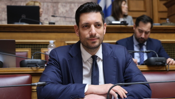 Βουλή ψηφίζει νομοσχέδιο μεταφορών Κυρανάκης