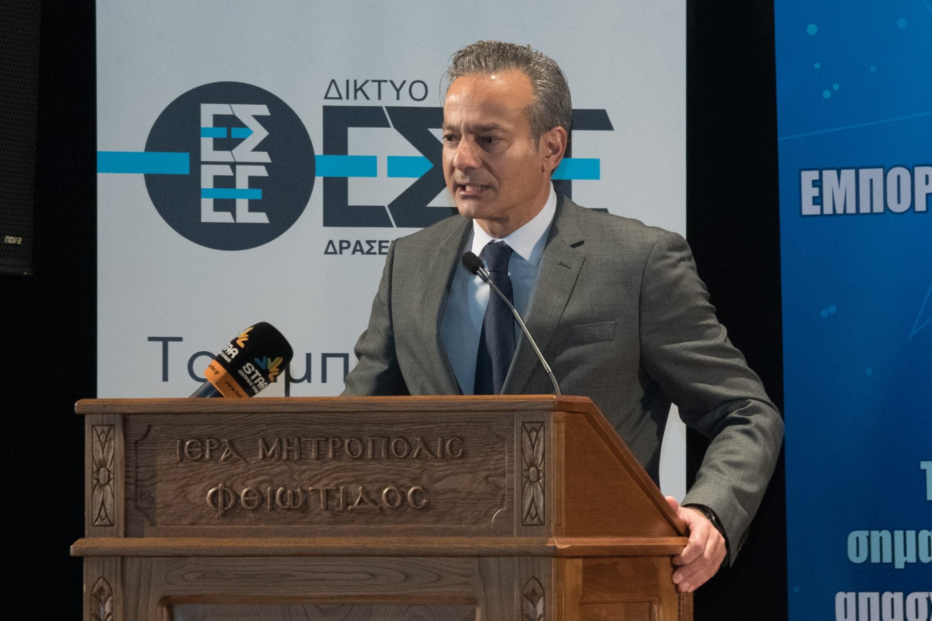 αύξηση κατώτατου μισθού 920 ευρώ εργαζόμενοι