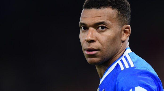 Κιλιάν Εμπαπέ Ρεάλ Μαδρίτης Εστέρ Εσπόσιτο