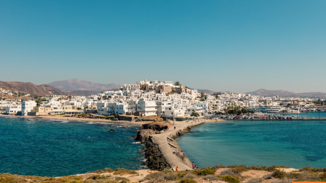 Νάξος τουριστικός προορισμός παραλίες Κυκλάδες