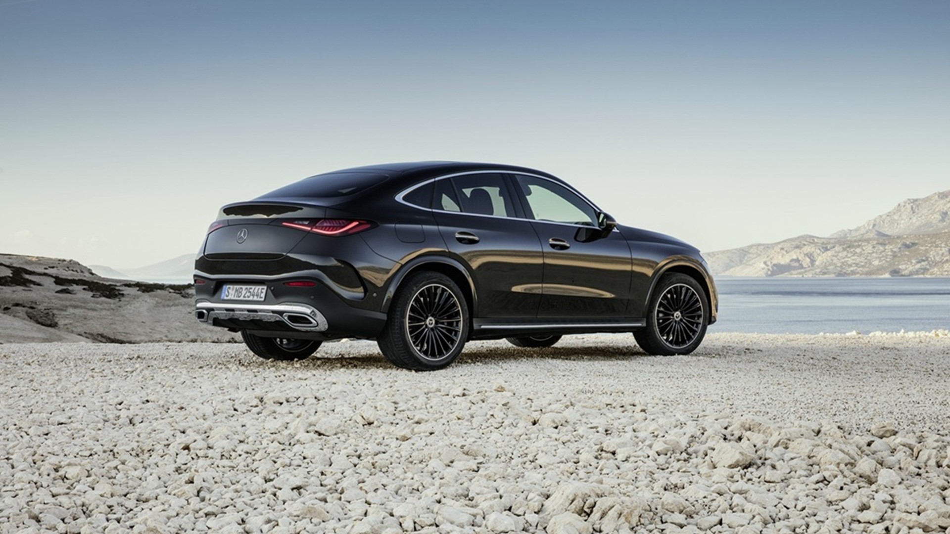 Mercedes GLC 300 e υβριδικό SUV ειδική έκδοση