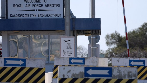 Βρετανικές βάσεις Κύπρος: Όχι σε επιθετικές επιχειρήσεις Βρετανικές βάσεις στην Κύπρο και διπλωματική συνάντηση